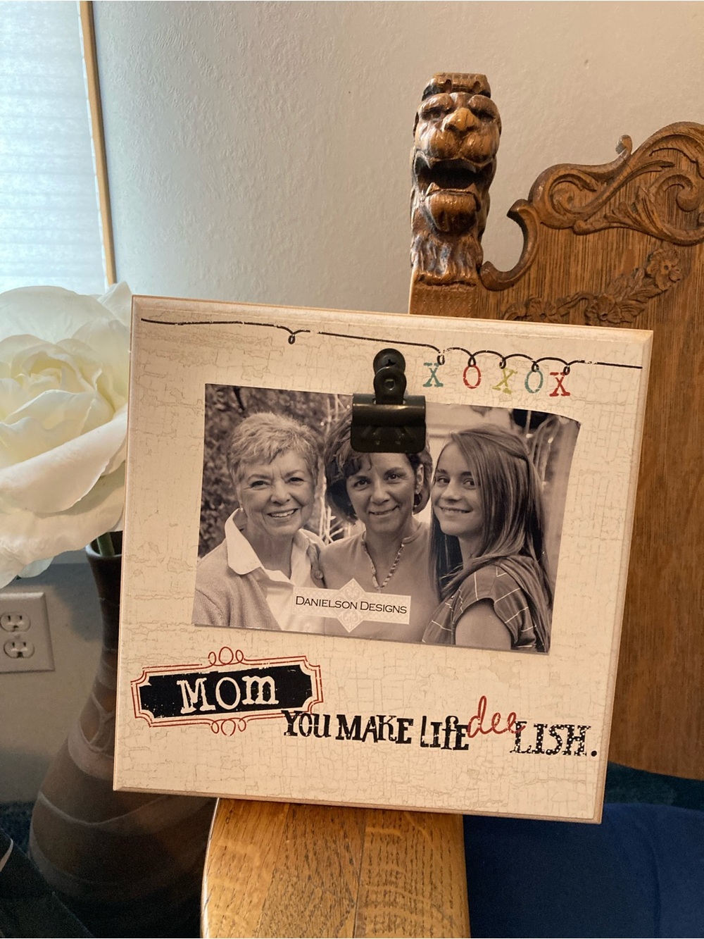 “Mom You Make Life Deelish”Photo Frame